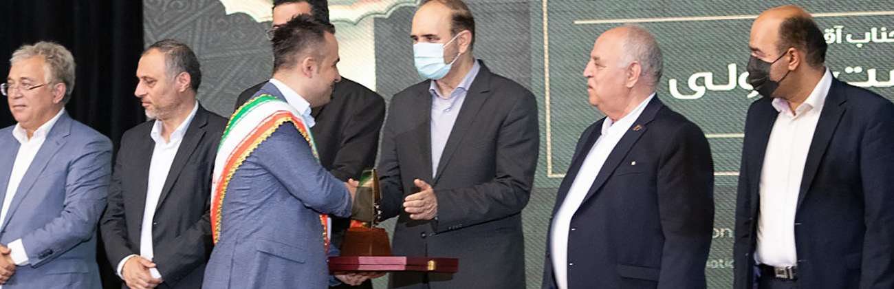 Appreciation  of  the  Governor  for Adopen  plastic Industrial  Group (wintech)